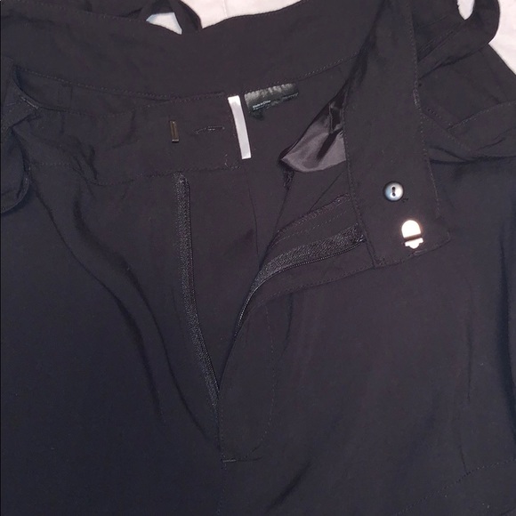 H&M Divided loose black fabric shorts - Picture 6 of 8